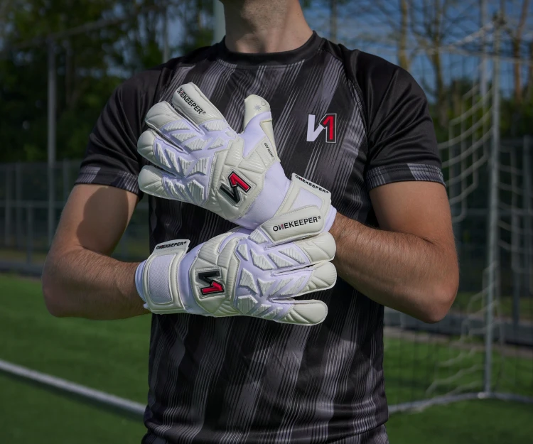 Profesjonalne rękawice bramkarskie Onekeeper Solid White 2.0 Junior